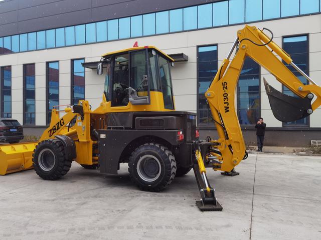 前鏟后挖兩頭忙挖掘裝載機(jī)多功能兩頭忙鏟車(chē)